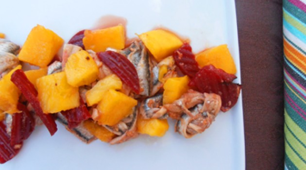 Ensalada de boquerón con mango