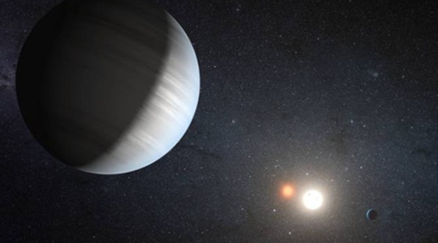 Planetas que orbitan dos soles tienen mayores posibilidades de albergar vida