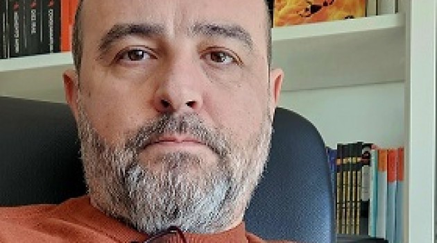 El escritor de Vila-real Luis Aleixandre Giménez se alza con el Premio BMB 2024 de novela negra