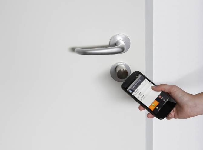 Gracias a ShareKey, se pueden transferir claves digitales vía e-mail usando un Smartphone. (Foto: © Fraunhofer SIT)