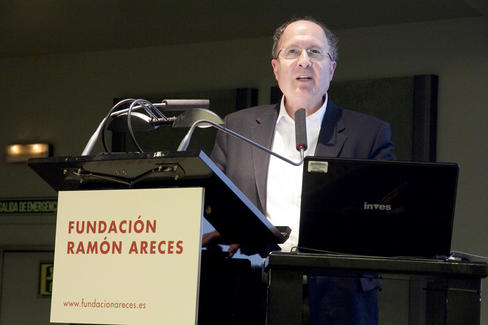 Entrevista-a-Gregory-Winter-Premio-Principe-de-Asturias-de-Investigacion-2012_image488_