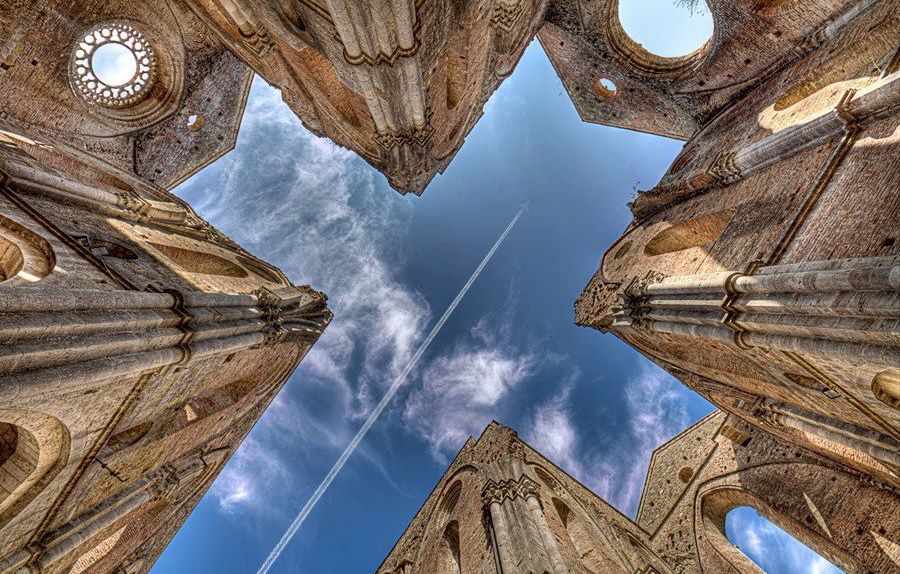Abadía de San Galgano, Siena. Fuente de imágenes: Guiseppe Peppoloni